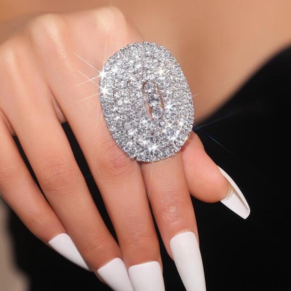 Silvertone Gorgeous Sexy Nightclub Party Rhinestone 1.7-1.8 cm Adjustable Ring - Picture 1 of 7